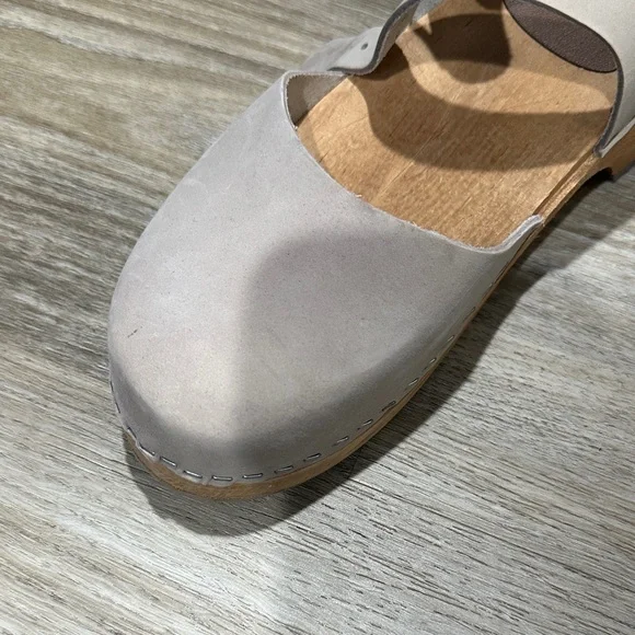 MIA Clogs - Picture 2 of 9